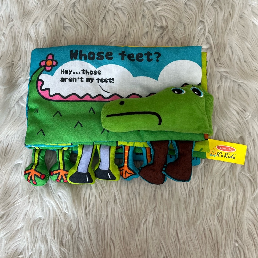 {Melissa & Doug} Whose Feet? Soft Activity Sensory Book for Babies & Toddlers